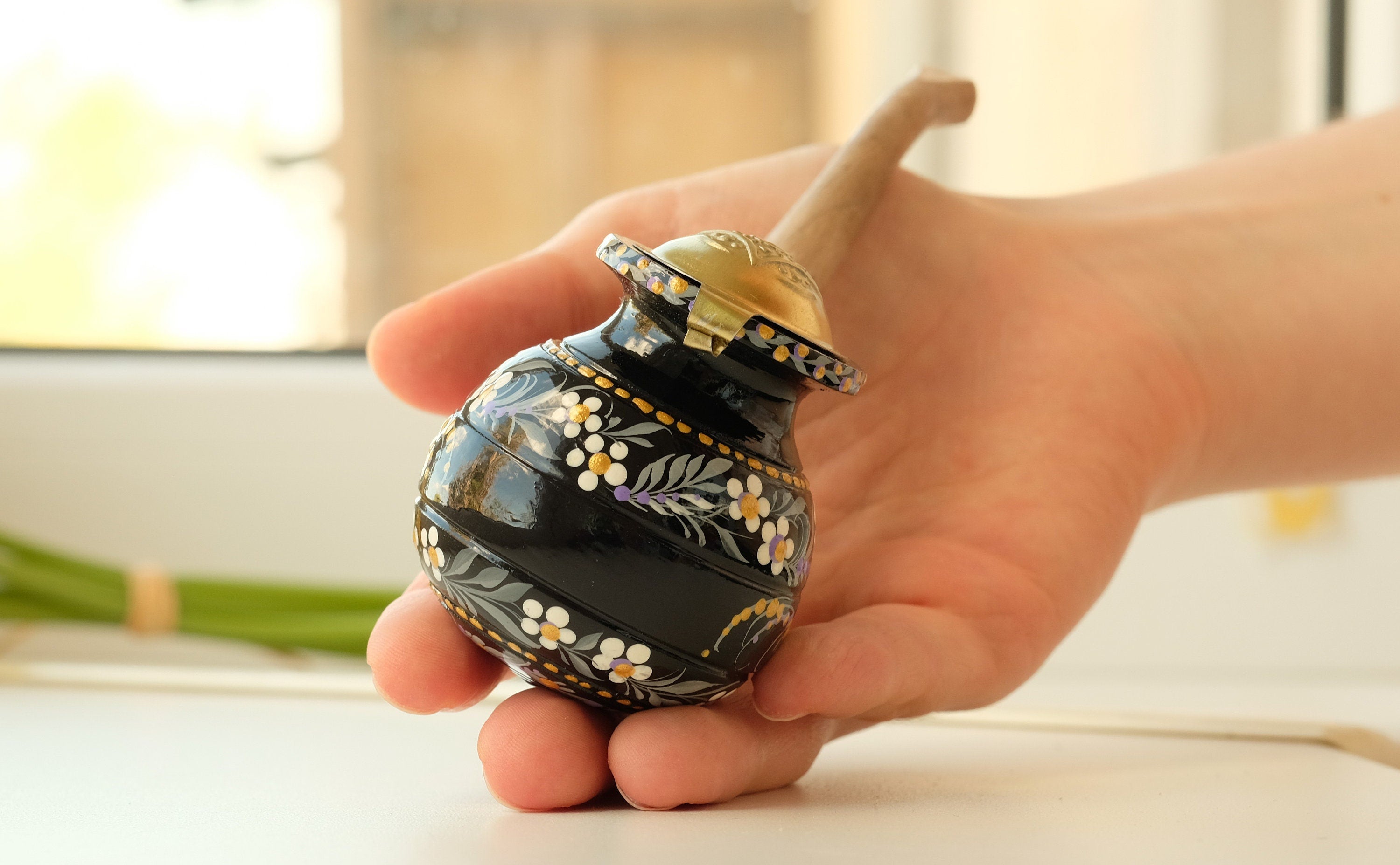 Personalized Wooden Smoking Pipe with Lid - Black Flower Tobacco Pipe with Ukrainian Folk Art Petrykivka