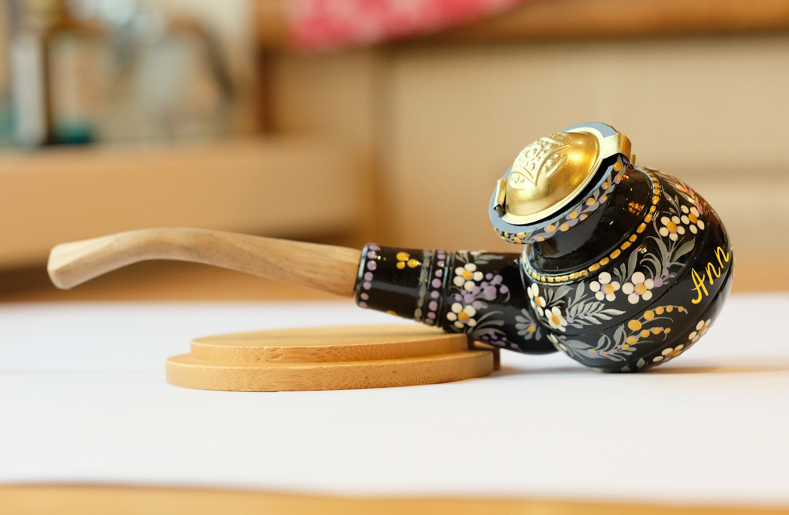 Personalized Wooden Smoking Pipe with Lid - Black Flower Tobacco Pipe with Ukrainian Folk Art Petrykivka