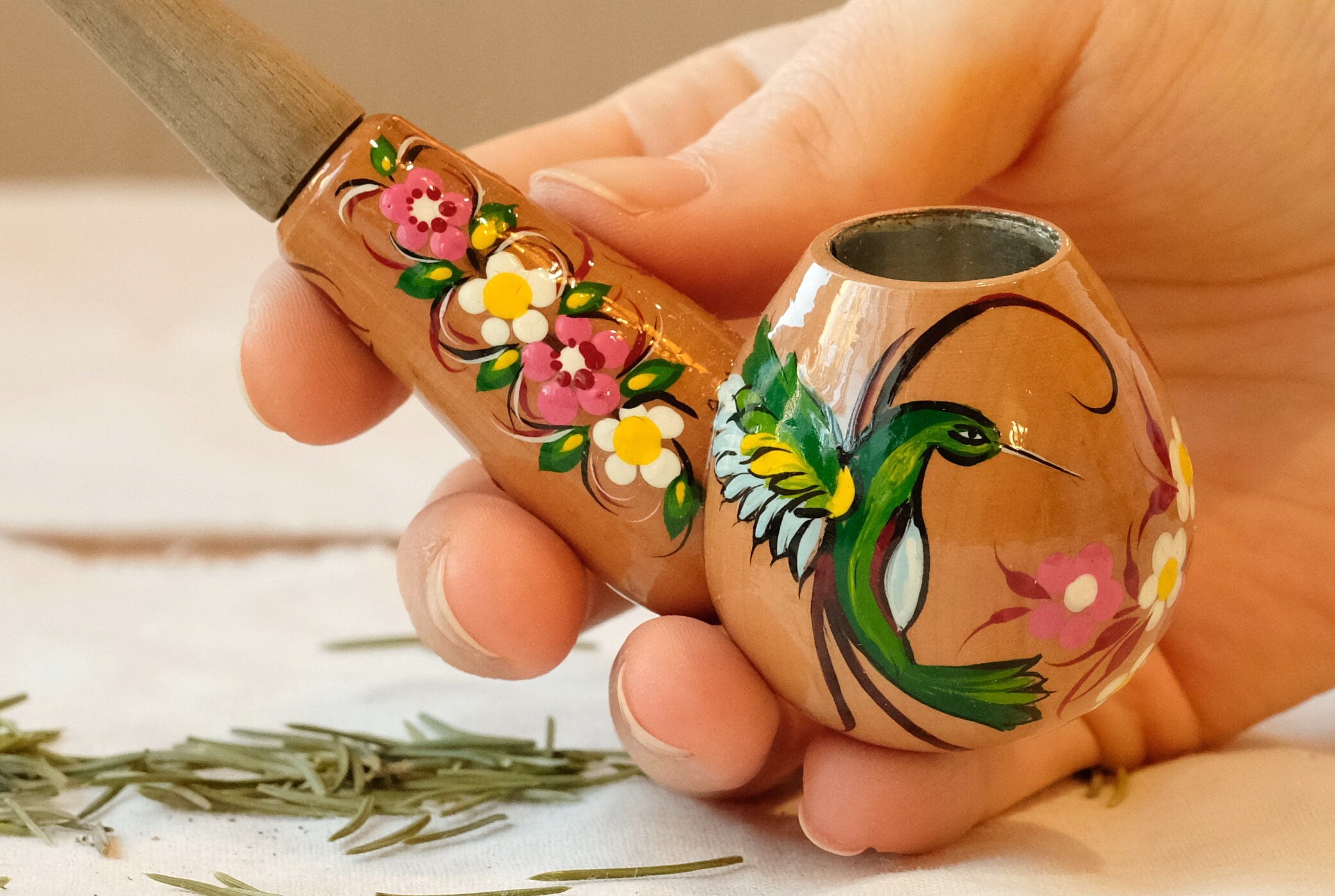 Painted Wooden Smoking Pipe with Ukrainian Folk Art Petrykivka - Hummingbird Tobacco Pipe