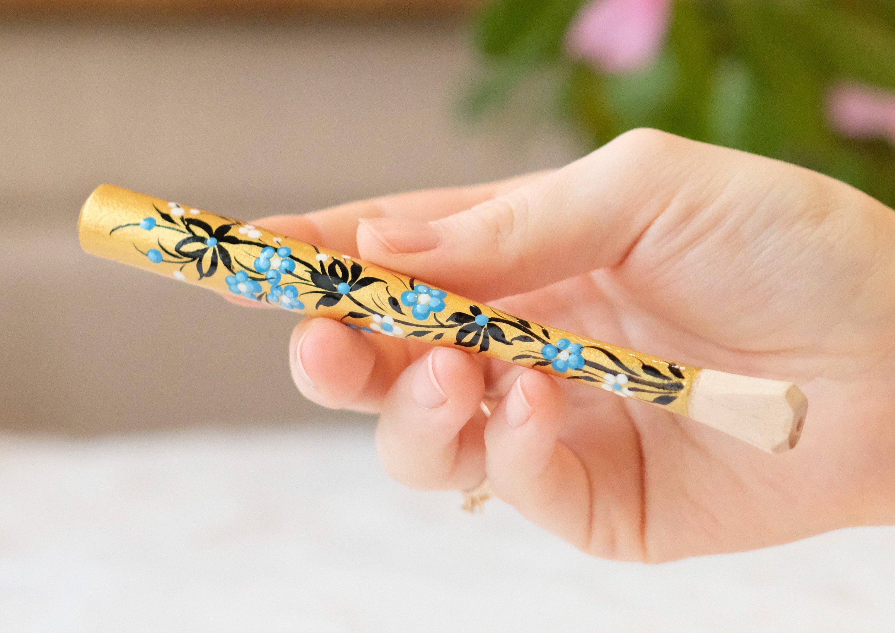 Painted Wooden Regular Cigarette Holder - Golden Flower Mouthpiece with Ukrainian Folk Art Petrykivka