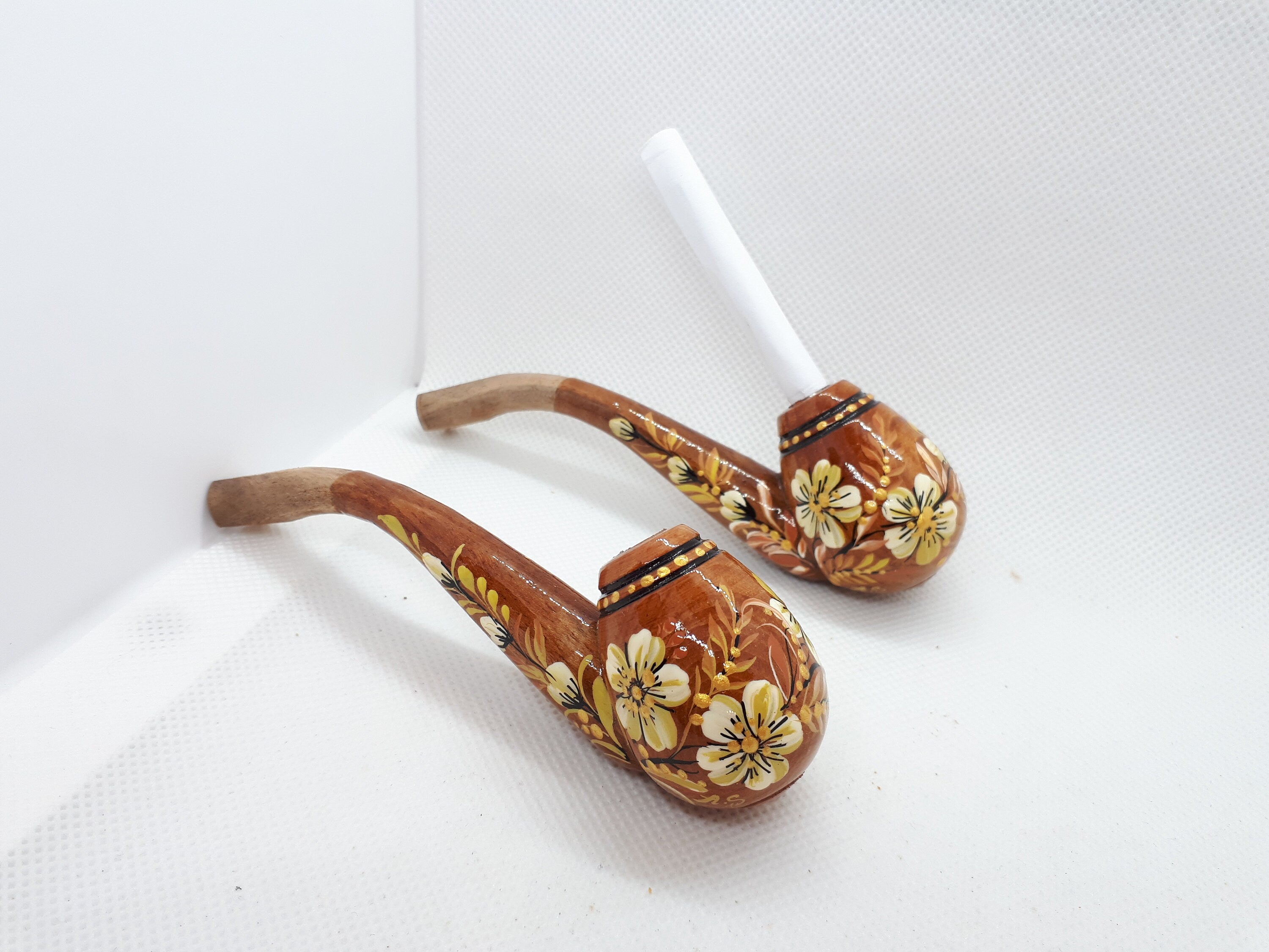 Regular Cigarette Holder - Painted Wooden Mini Pipe Cigarette Holder with Ukrainian Folk Art Petrykivka