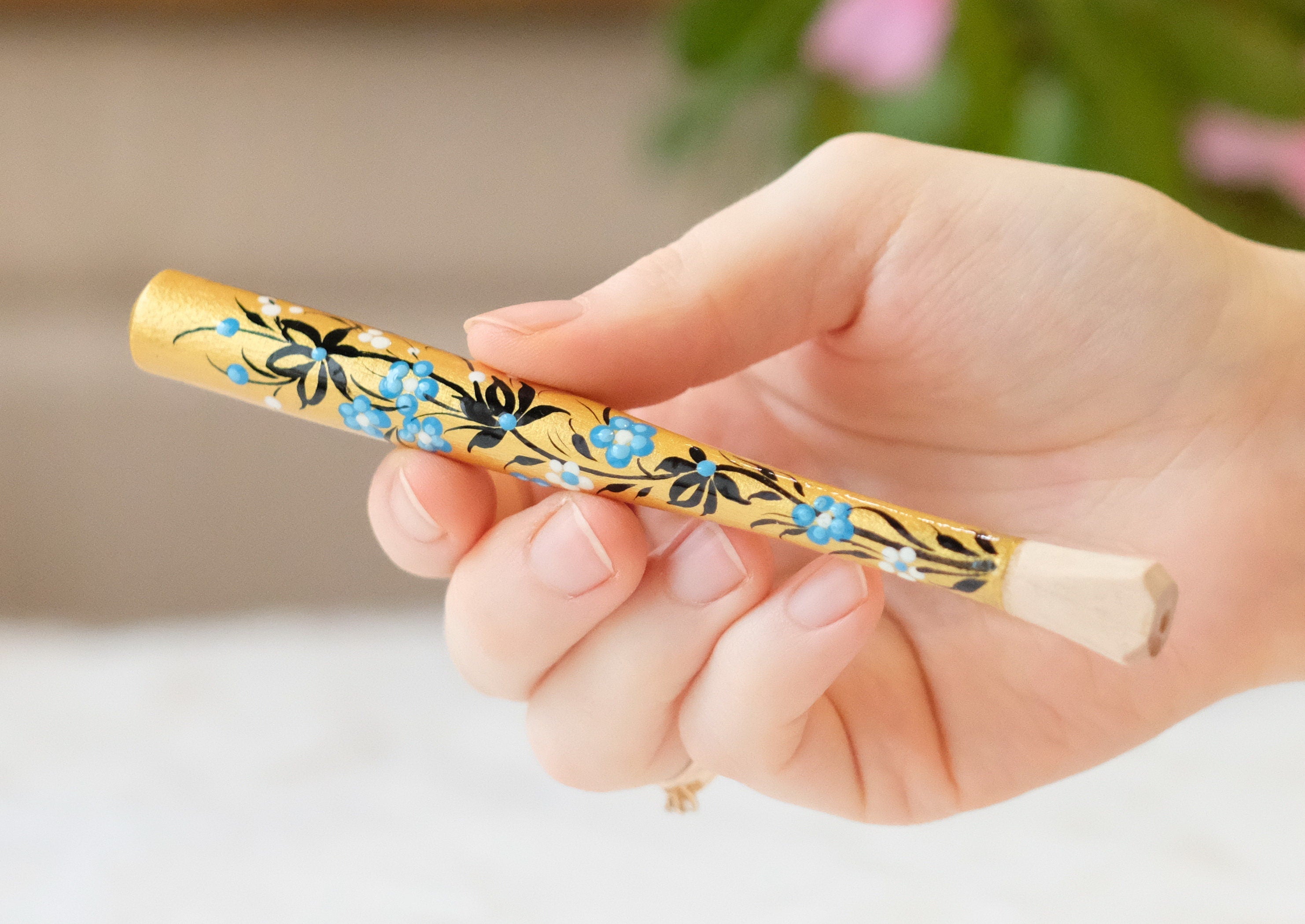 Painted Wooden Regular Cigarette Holder - Golden Flower Mouthpiece with Ukrainian Folk Art Petrykivka