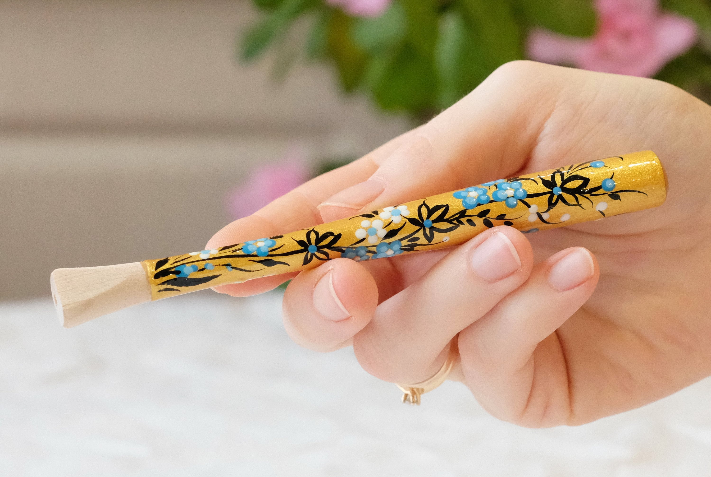 Painted Wooden Regular Cigarette Holder - Golden Flower Mouthpiece with Ukrainian Folk Art Petrykivka