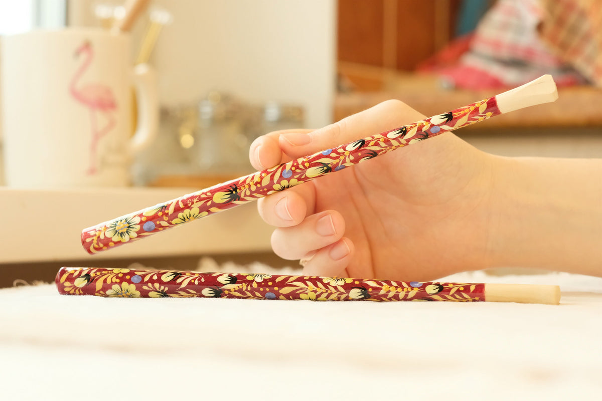Extra long regular cigarette holder 9.1"/23 cm - Hand-painted wooden burgundy daisy flower cigarette holder with Ukrainian Petrykivka art