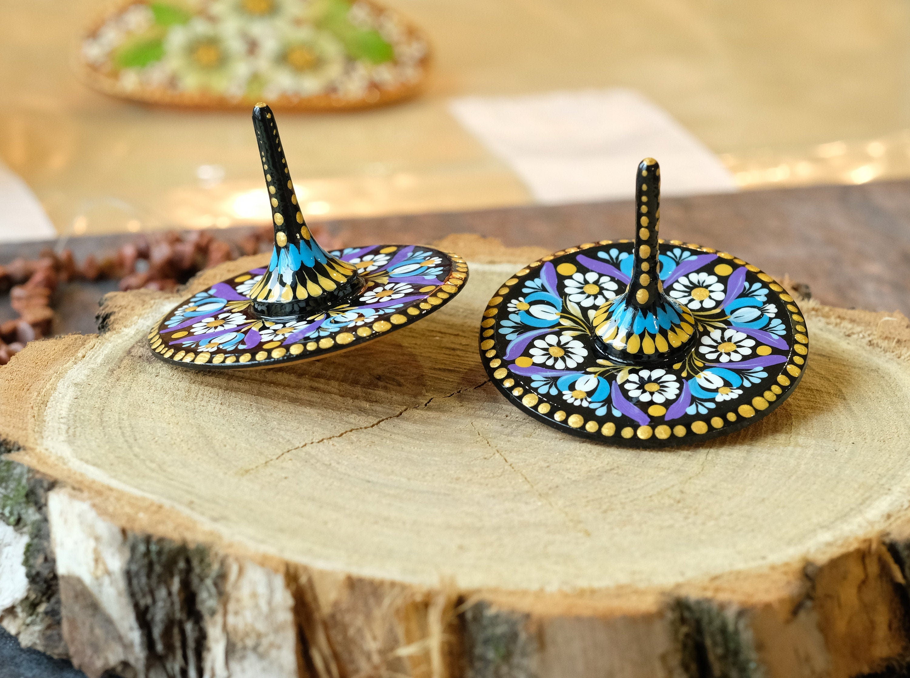 Wooden spinning top, Unique fidget spinner, Hand spinner fidget toy, Party bag favor, Cute Wedding favor, Purple flower spinning top