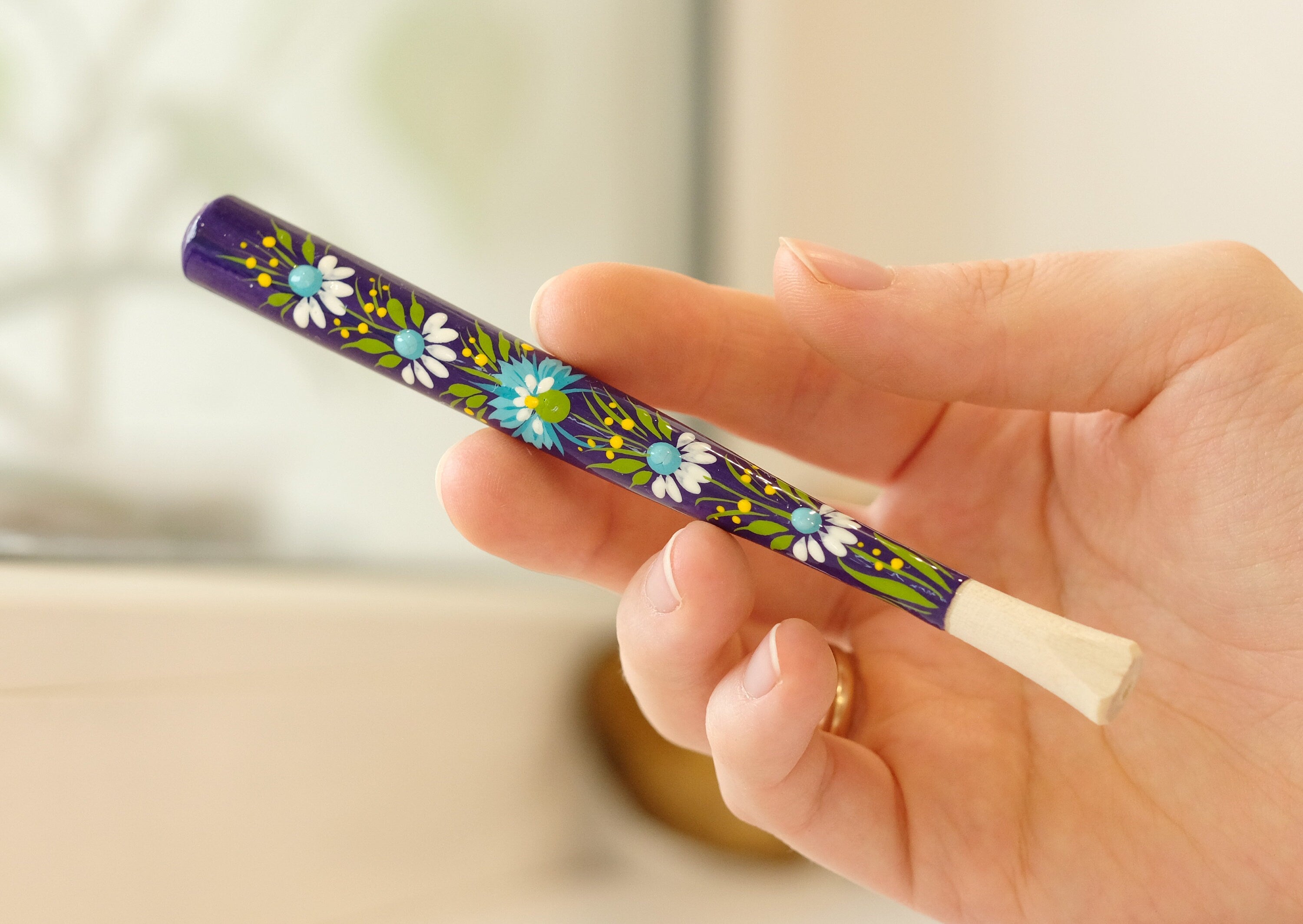 Painted Wooden Cigarette Holder - Regular & Slim - Purple Flower Mouthpiece with Ukrainian Folk Art Petrykivka