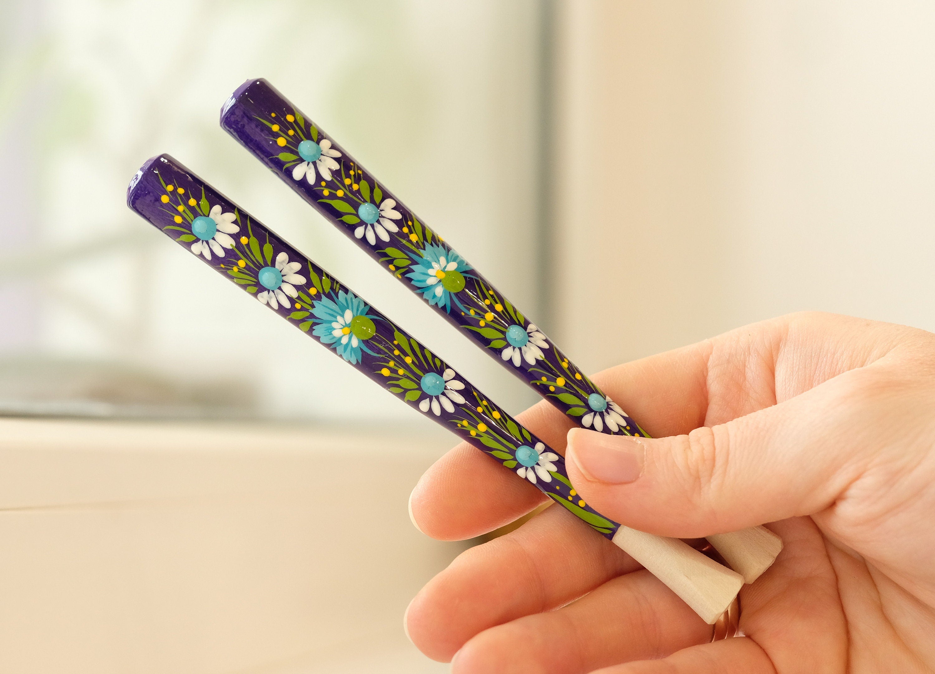 Painted Wooden Cigarette Holder - Regular & Slim - Purple Flower Mouthpiece with Ukrainian Folk Art Petrykivka