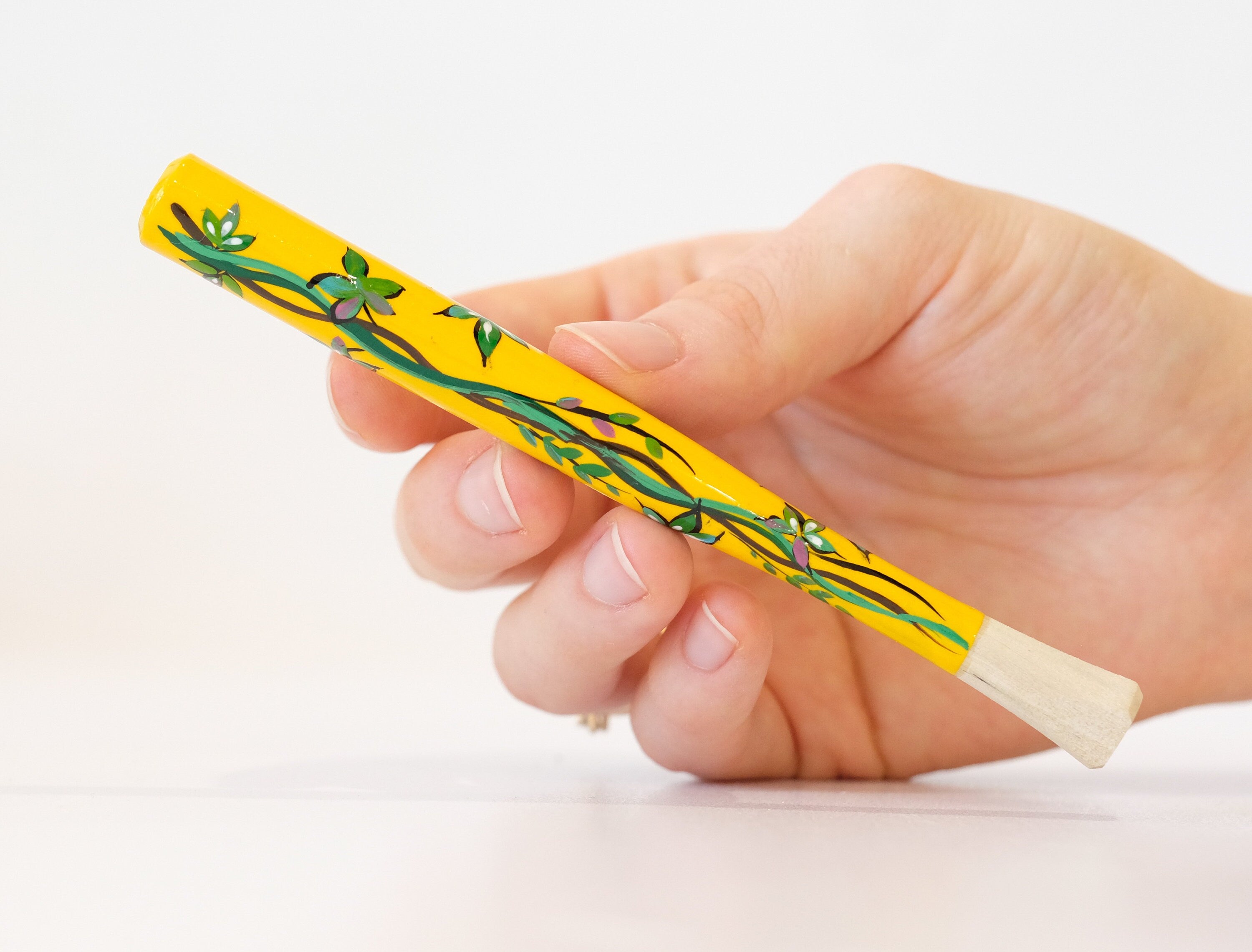 Painted Wooden Cigarette Holder - Regular & Slim - Hand-painted with Tropical Jungle Liana