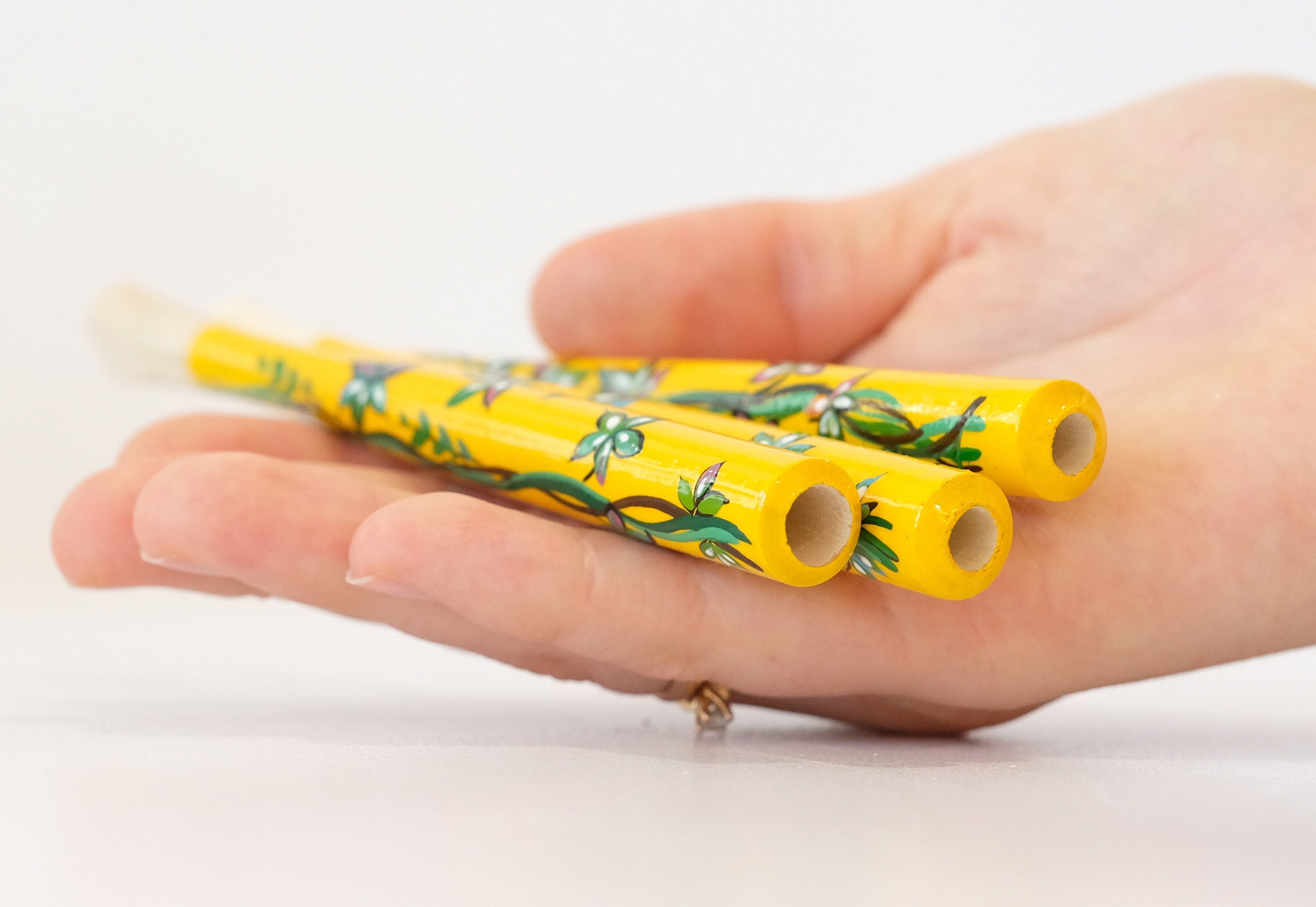 Painted Wooden Cigarette Holder - Regular & Slim - Hand-painted with Tropical Jungle Liana