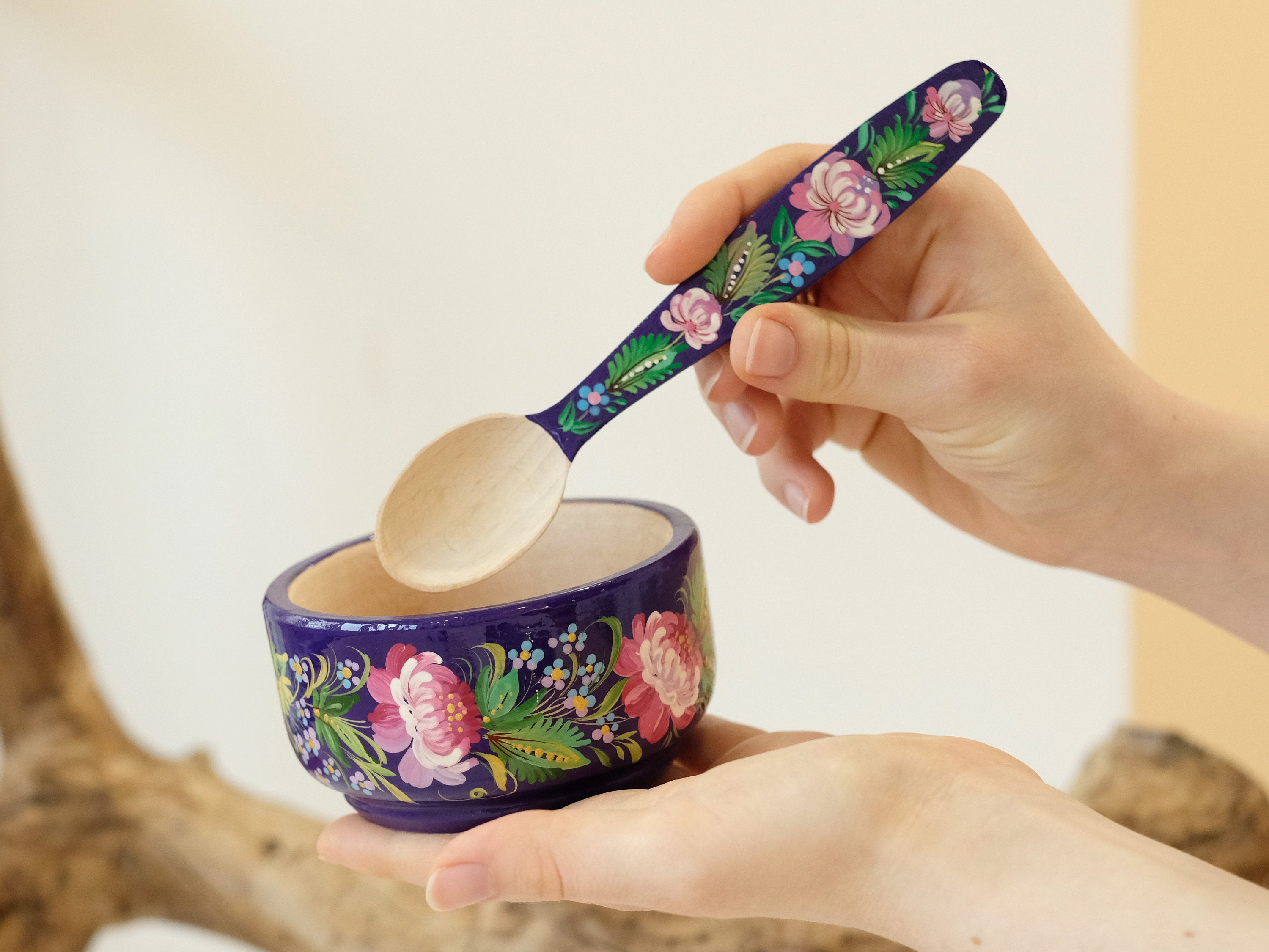 Wooden Mortar and Pestle Set - Artisanal Petrykivka Art Hand-painted Peony Crush Bowl, Purple and Pink Flower