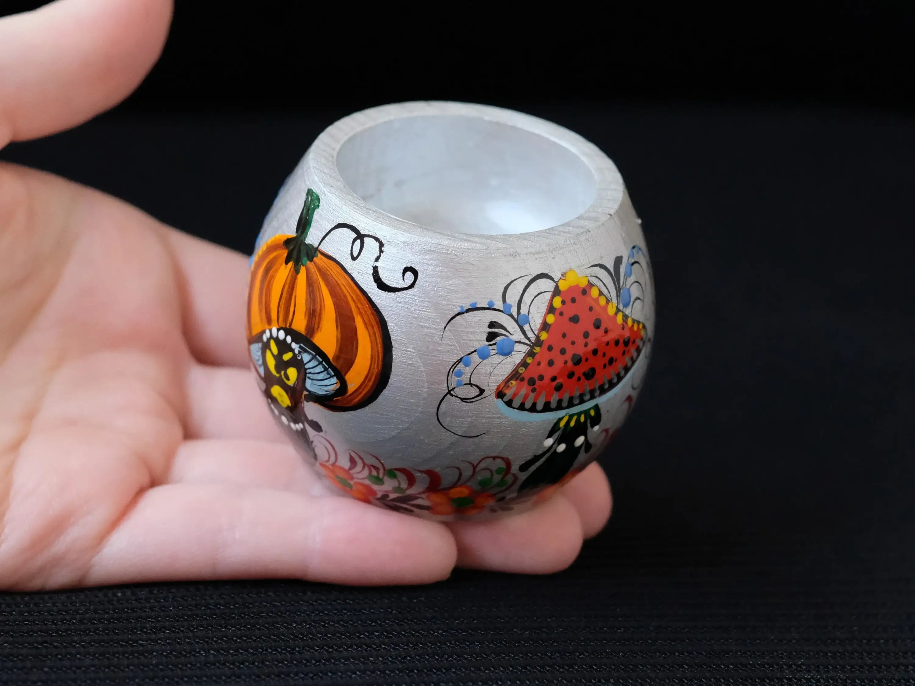 Painted Wooden Mushroom Candle Holder - Spooky Mushroom Face Halloween Tea Light Candle Holder