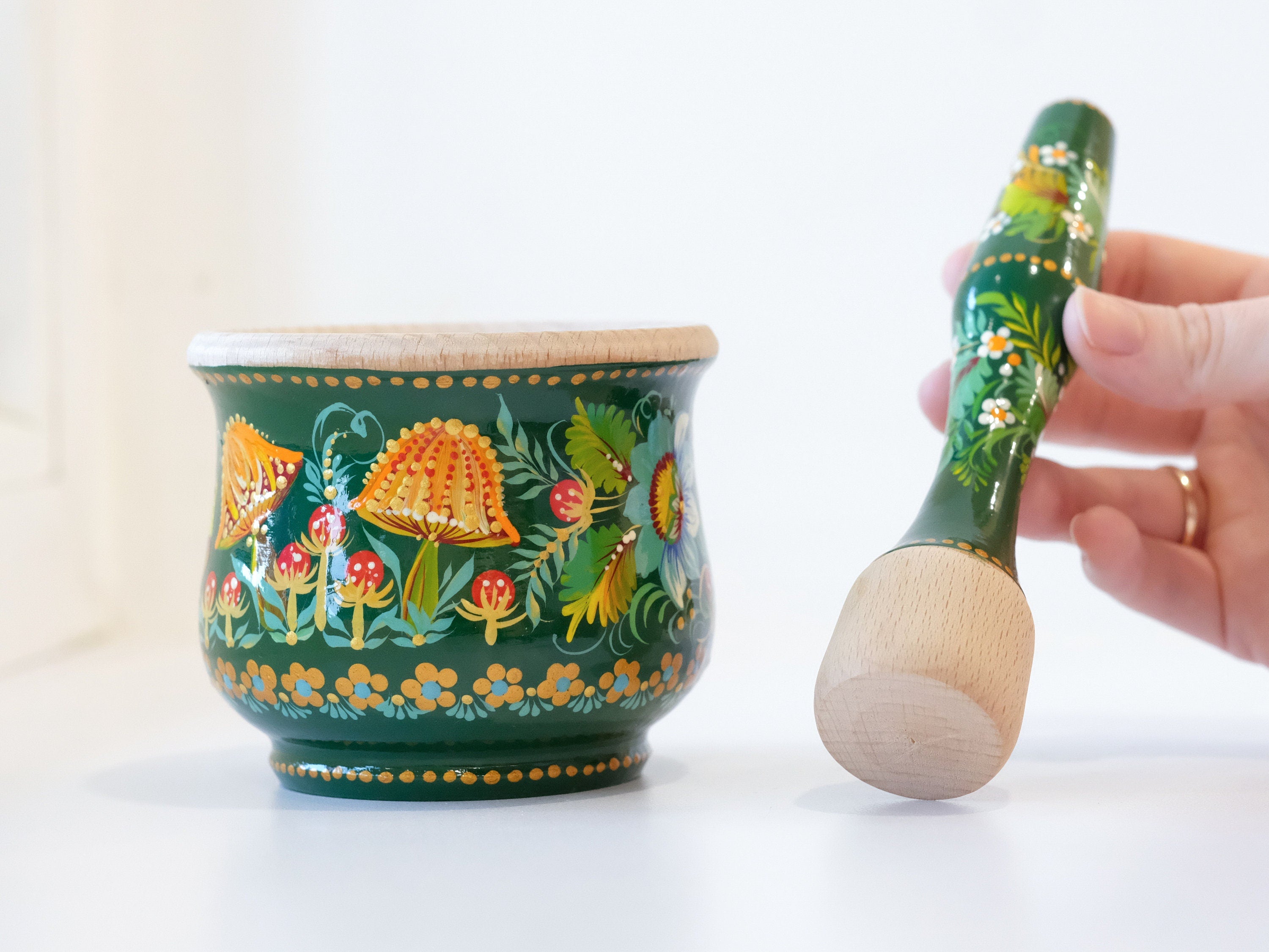 Wooden Frog Mortar and Pestle Set