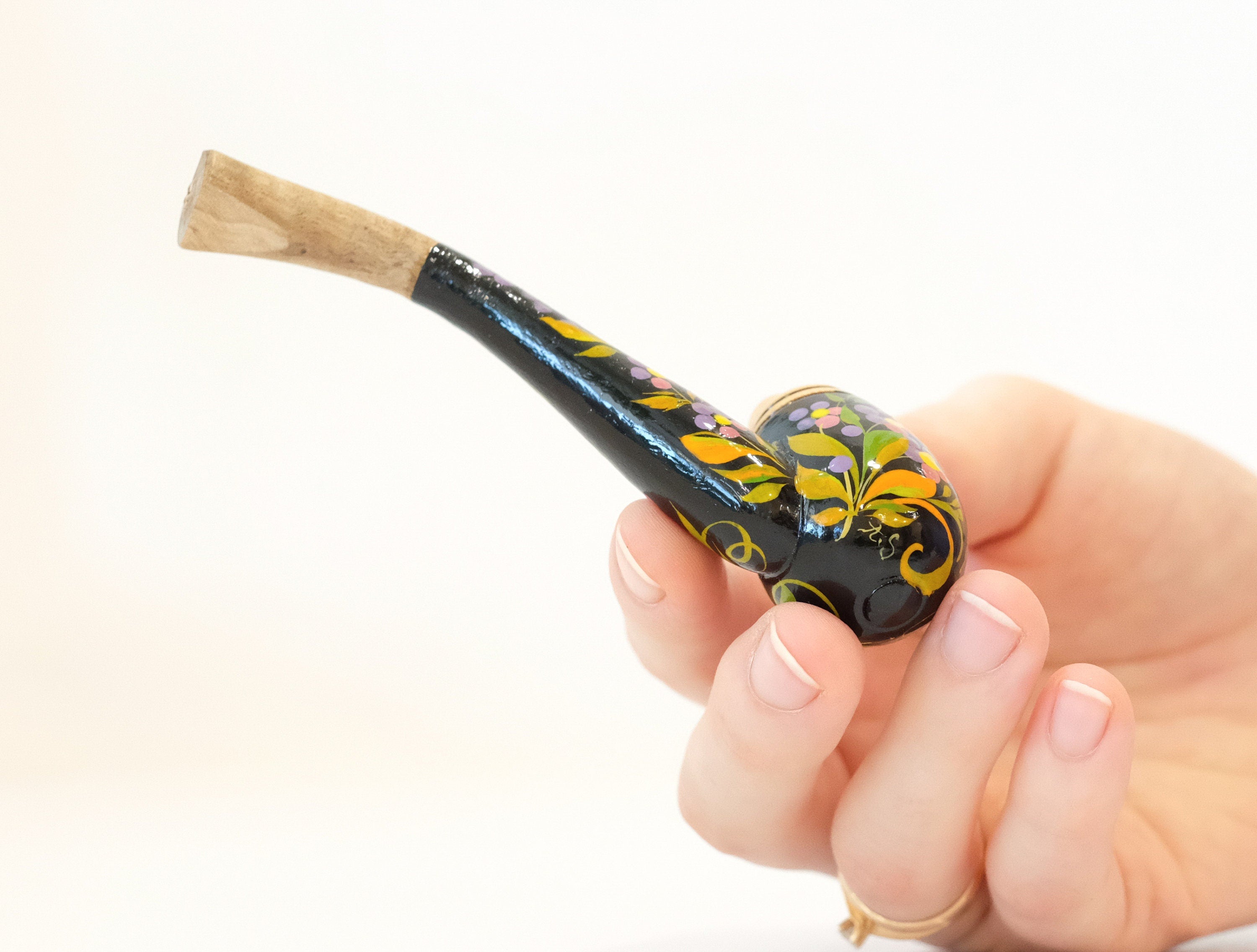 Regular Hummingbird Cigarette Holder - Painted Wooden Mini Pipe Cigarette Holder with Ukrainian Folk Art Petrykivka