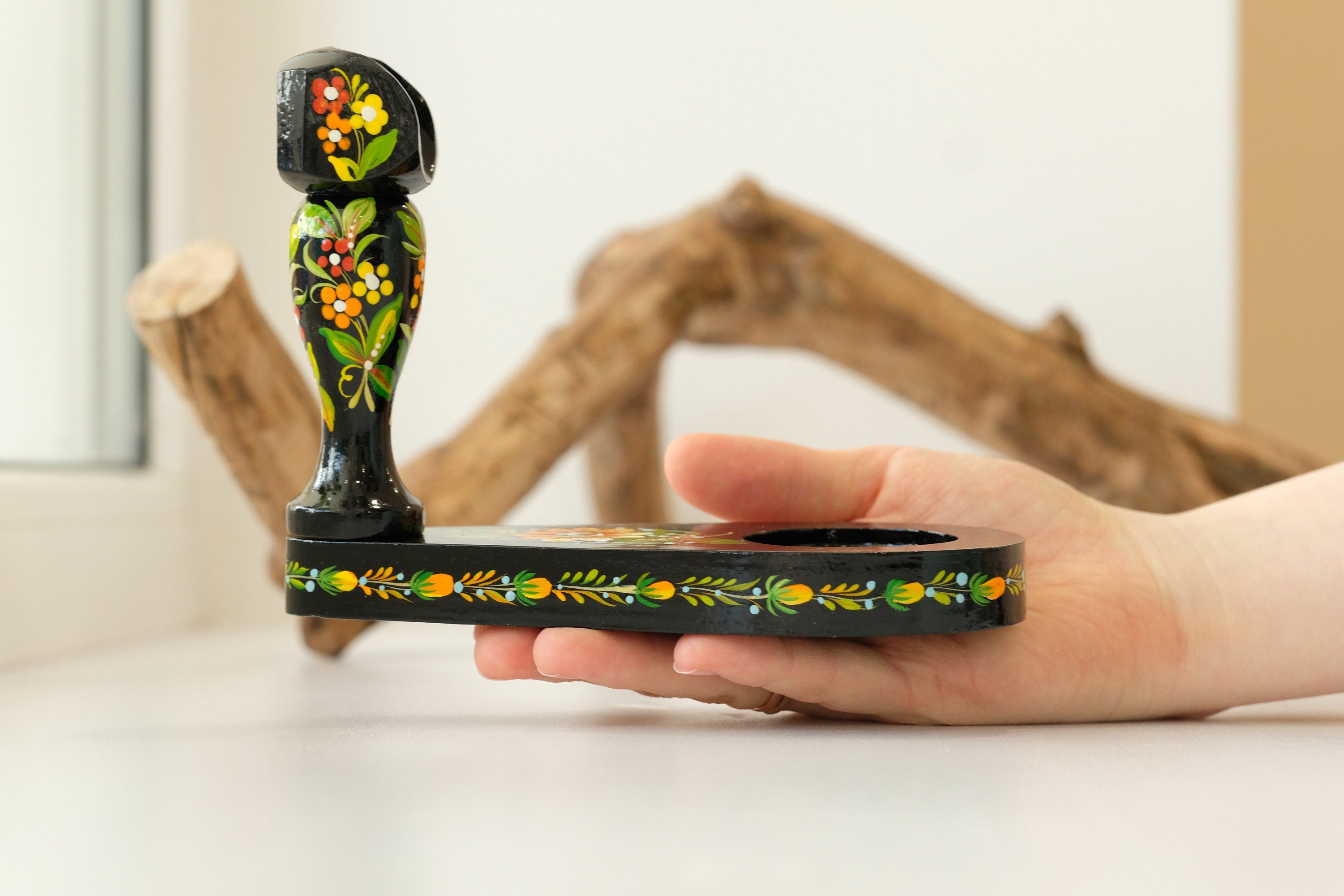 Smoking pipe stand - Painted Wooden Sunflower pipe holder with Ukrainian Petrykivka Folk Art
