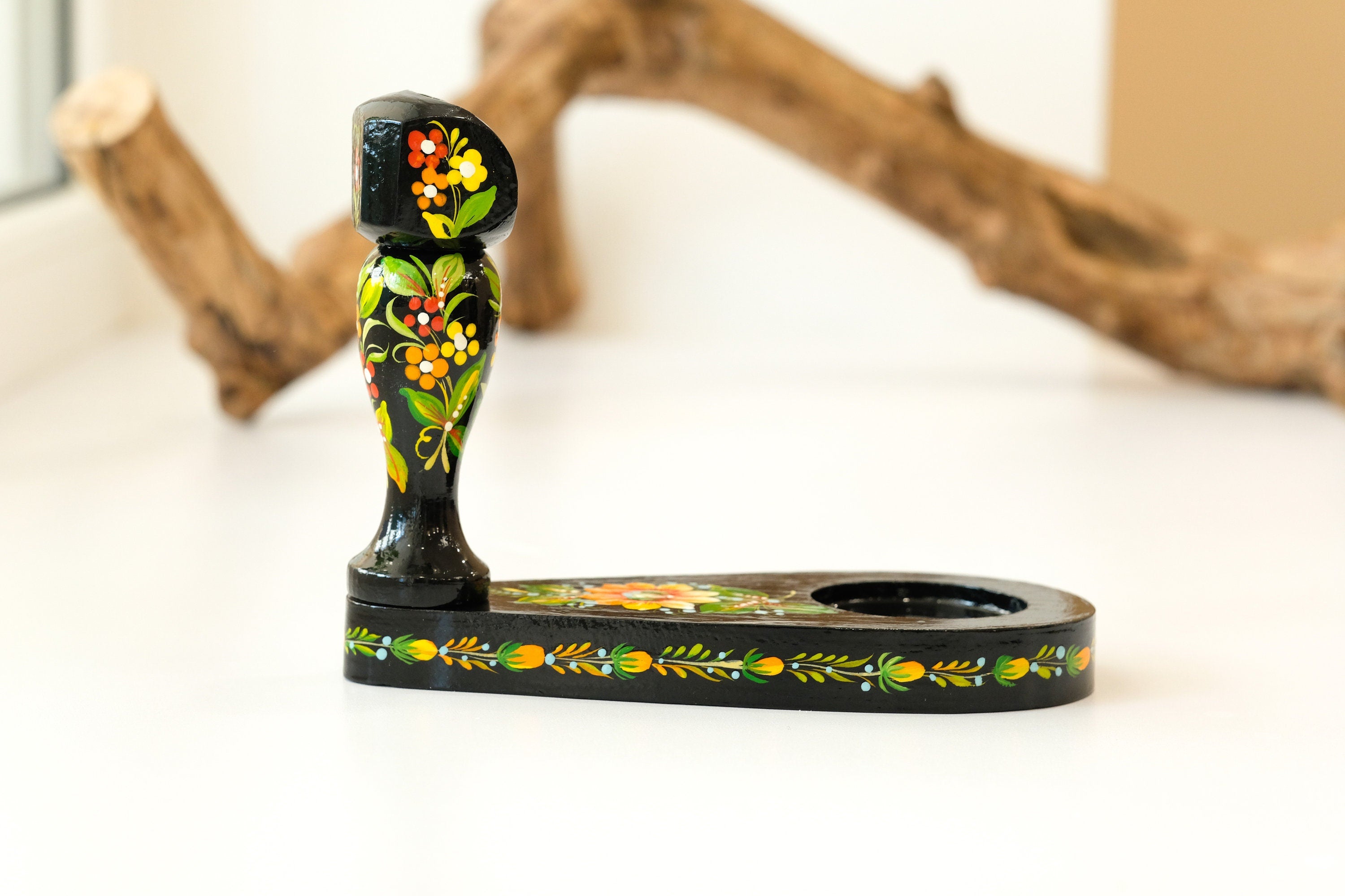 Smoking pipe stand - Painted Wooden Sunflower pipe holder with Ukrainian Petrykivka Folk Art