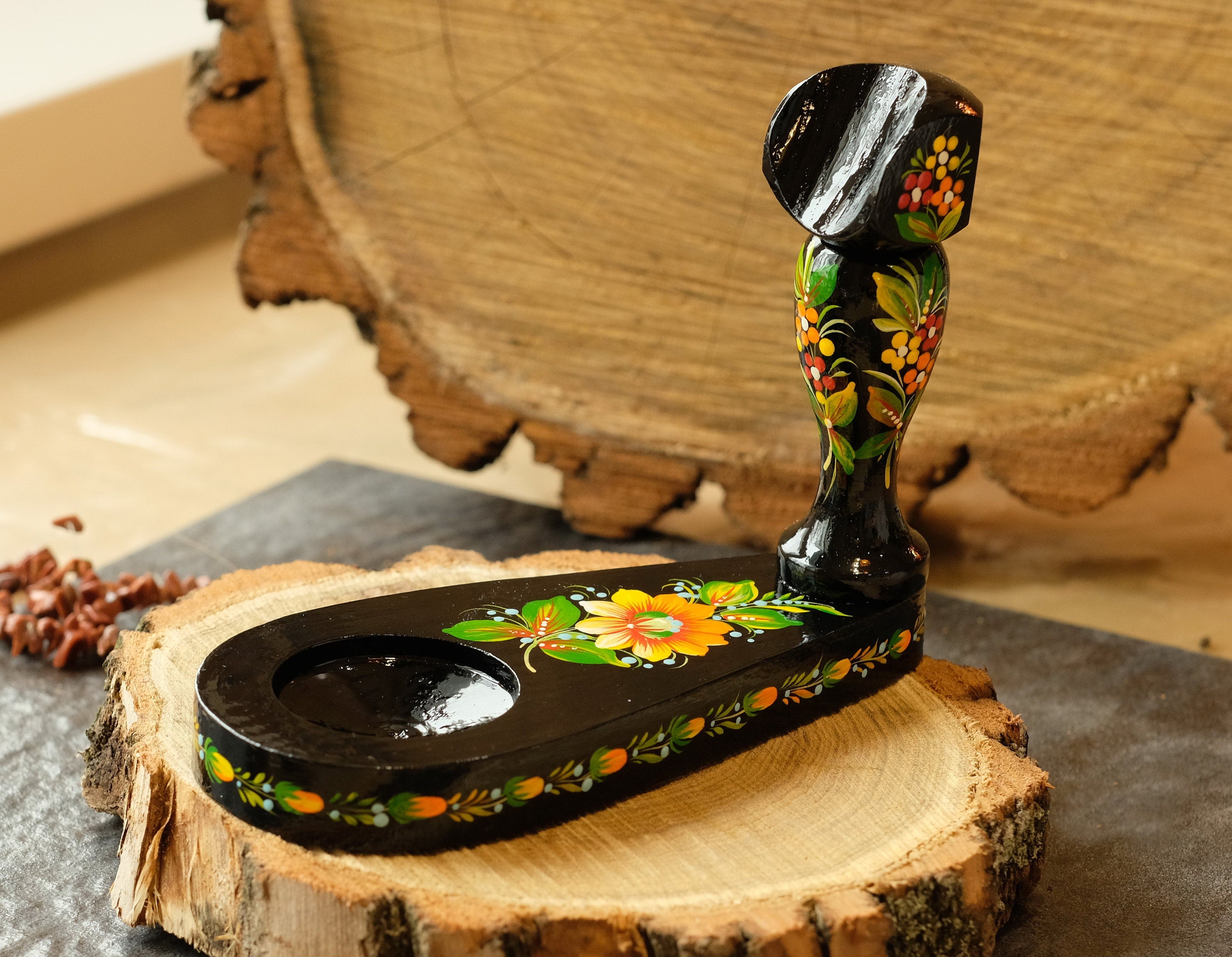 Smoking pipe stand - Painted Wooden Sunflower pipe holder with Ukrainian Petrykivka Folk Art