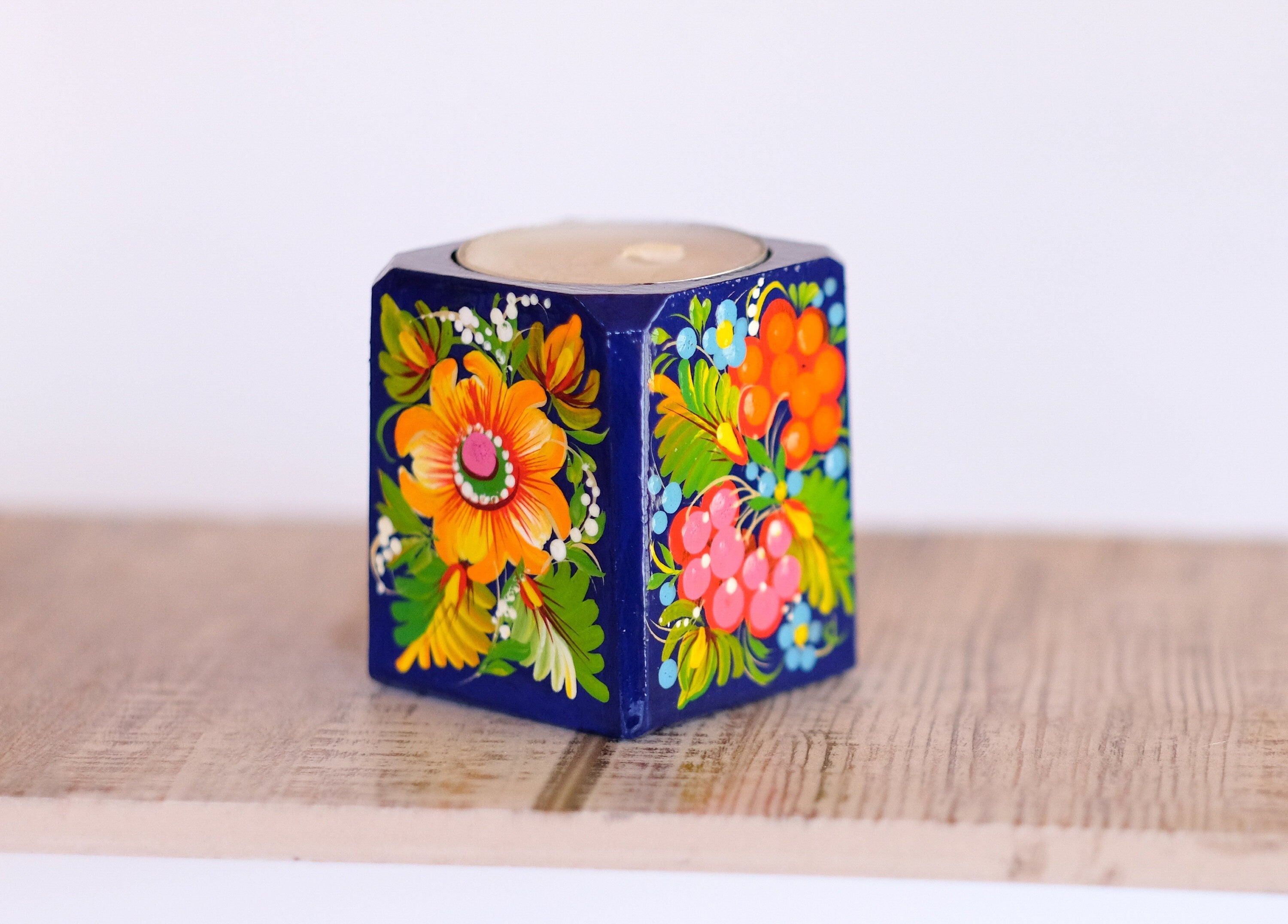 Wooden candle holder, Painted sunflower candle holder, Ukrainian tea light holder, Square tea light holder, Yellow flower candle holder,