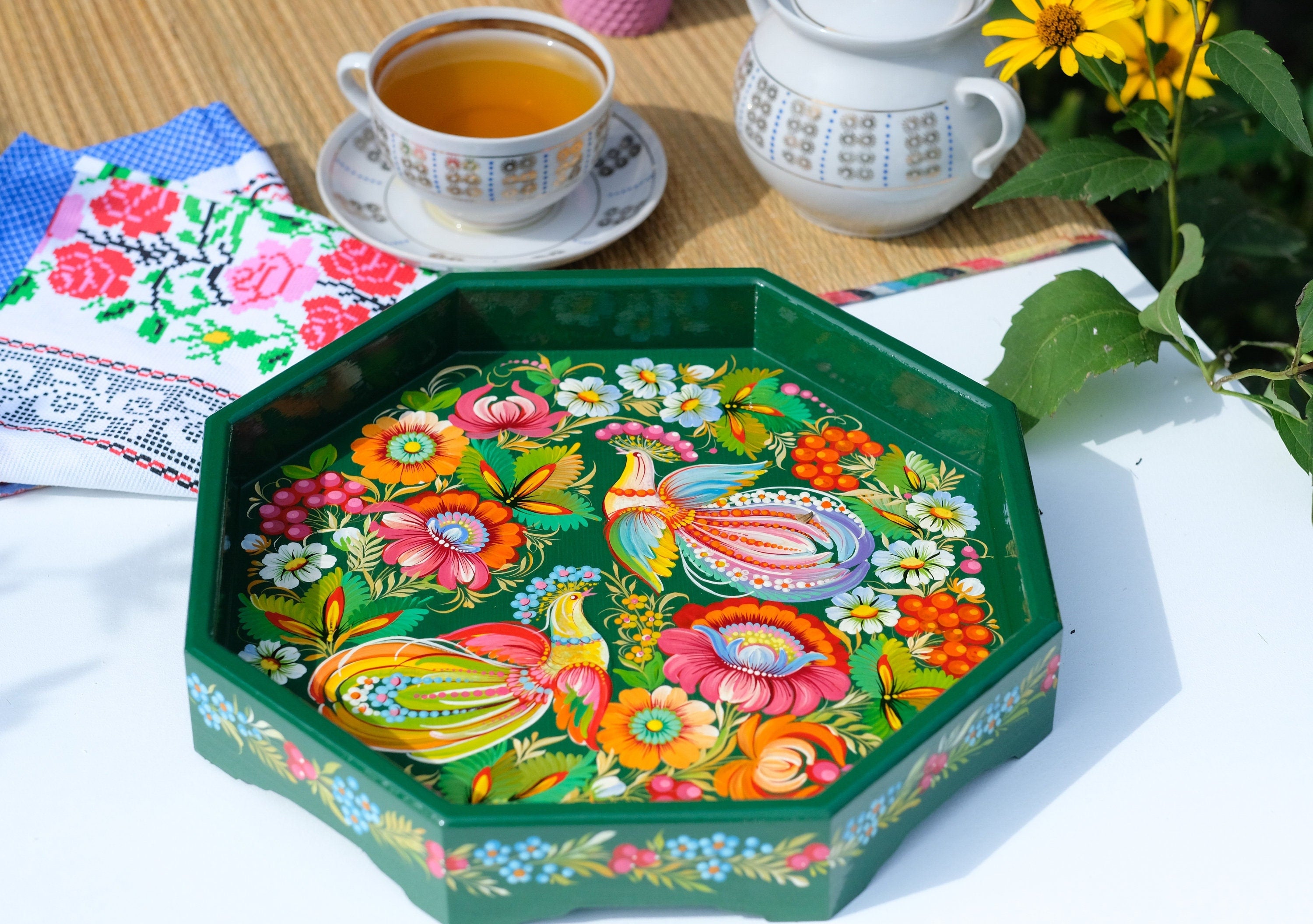 Coffee table tray, 11.8 in Wooden breakfast tray, Hand-painted valet tray, Emerald green jewelry tray, Decorative Ukrainian vanity tray