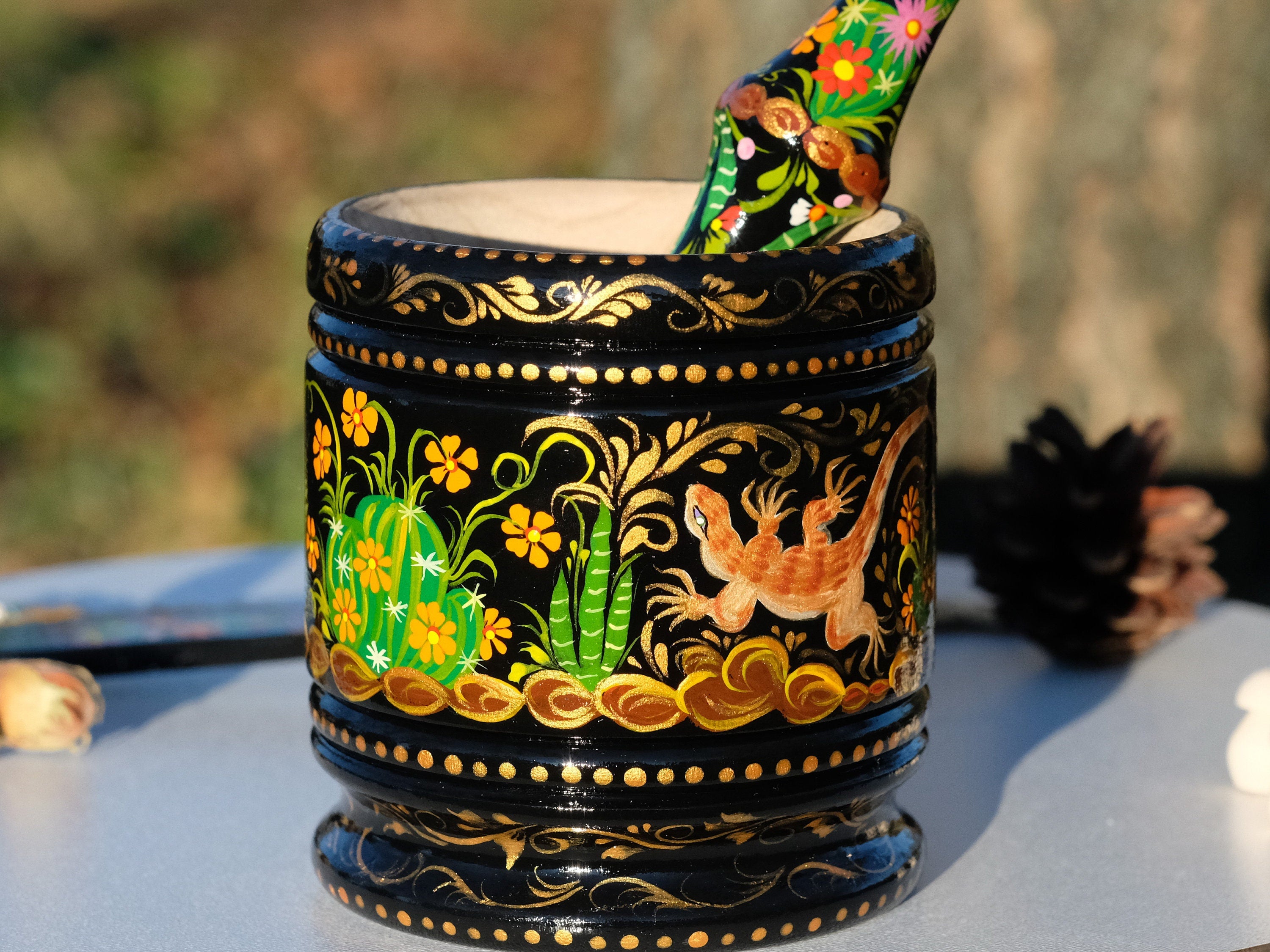 Wooden Mortar and Pestle Set - Hand-painted Salamander and Cactus Blossom Grinding Bowl, Golden and Black