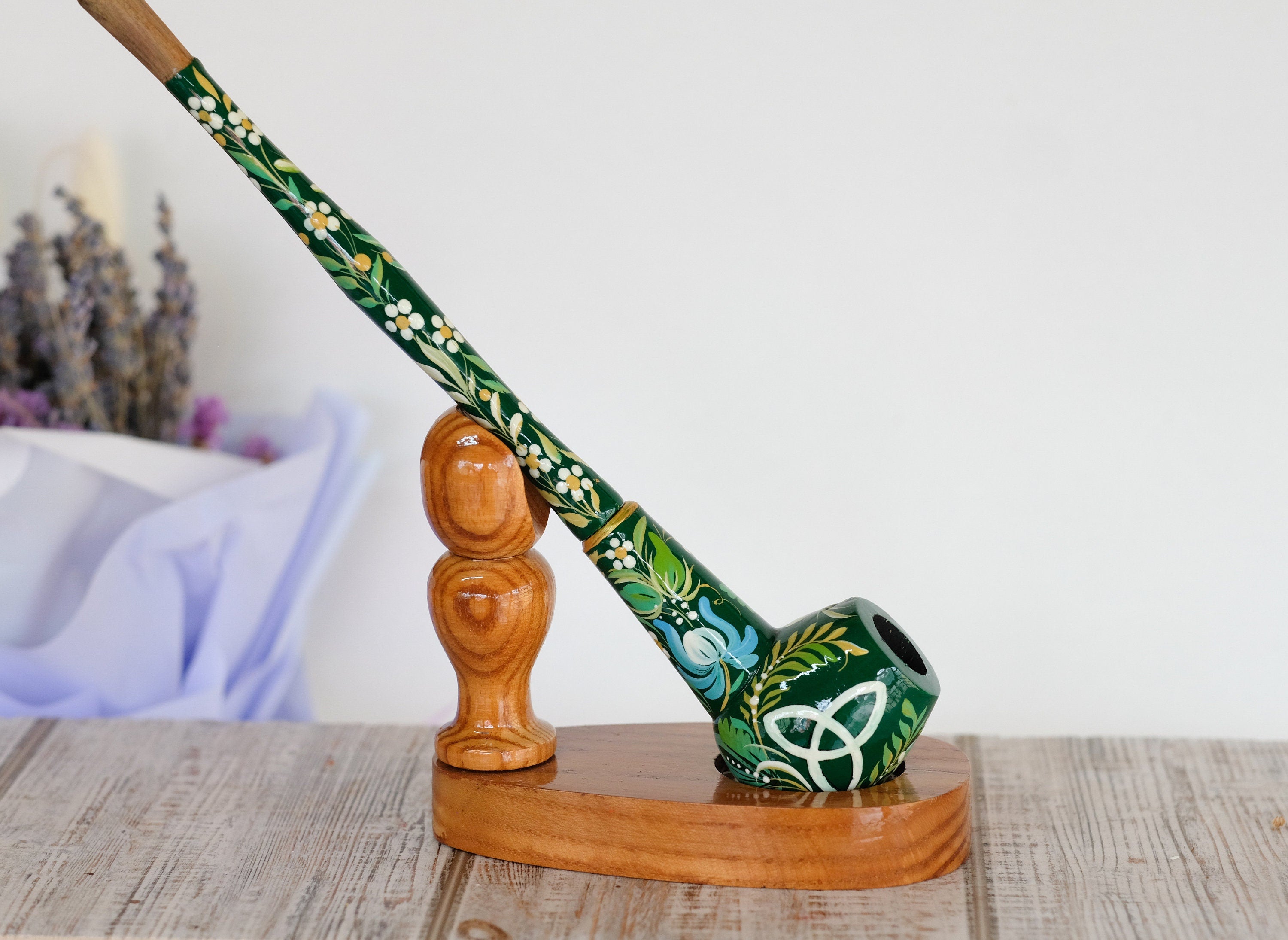Painted Wooden Triquetra Smoking Pipe - Green Long Celtic Knot Tobacco Pipe
