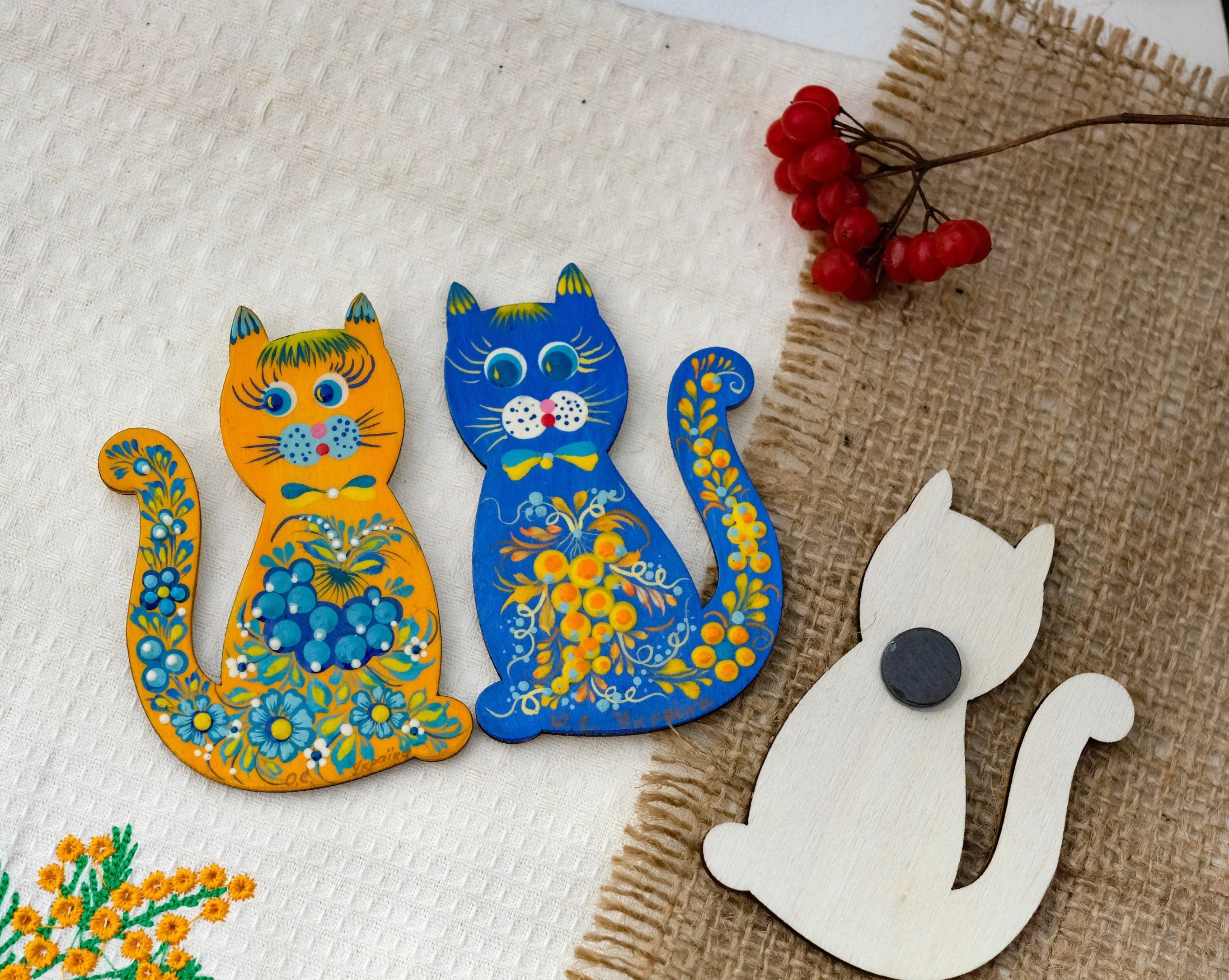 Ukrainian Cat fridge magnet, Painted animal figure magnets, Ukrainian art wooden magnets, Hand-painted wooden magnets, Set of locker magnets