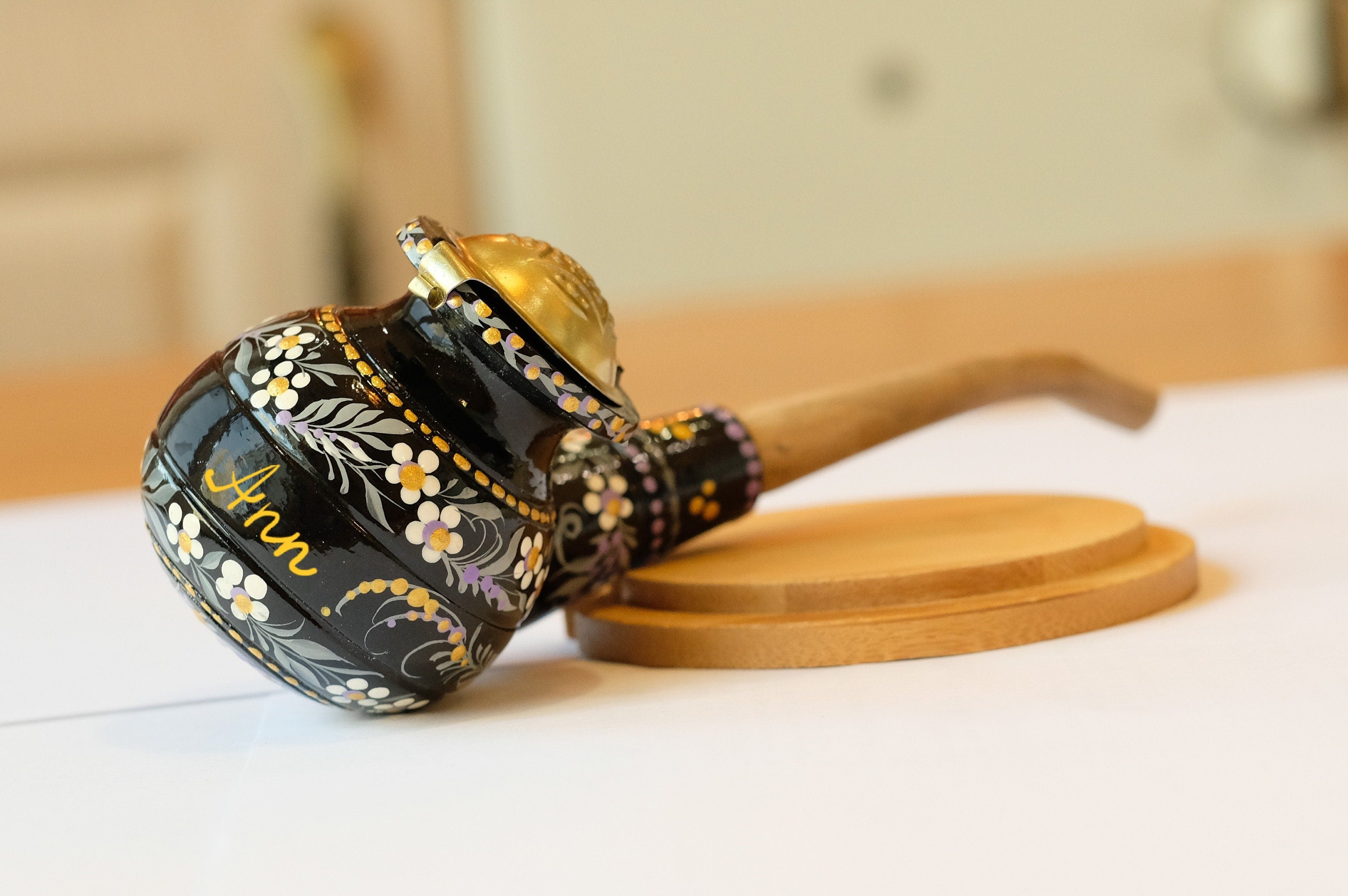 Personalized Wooden Smoking Pipe with Lid - Black Flower Tobacco Pipe with Ukrainian Folk Art Petrykivka
