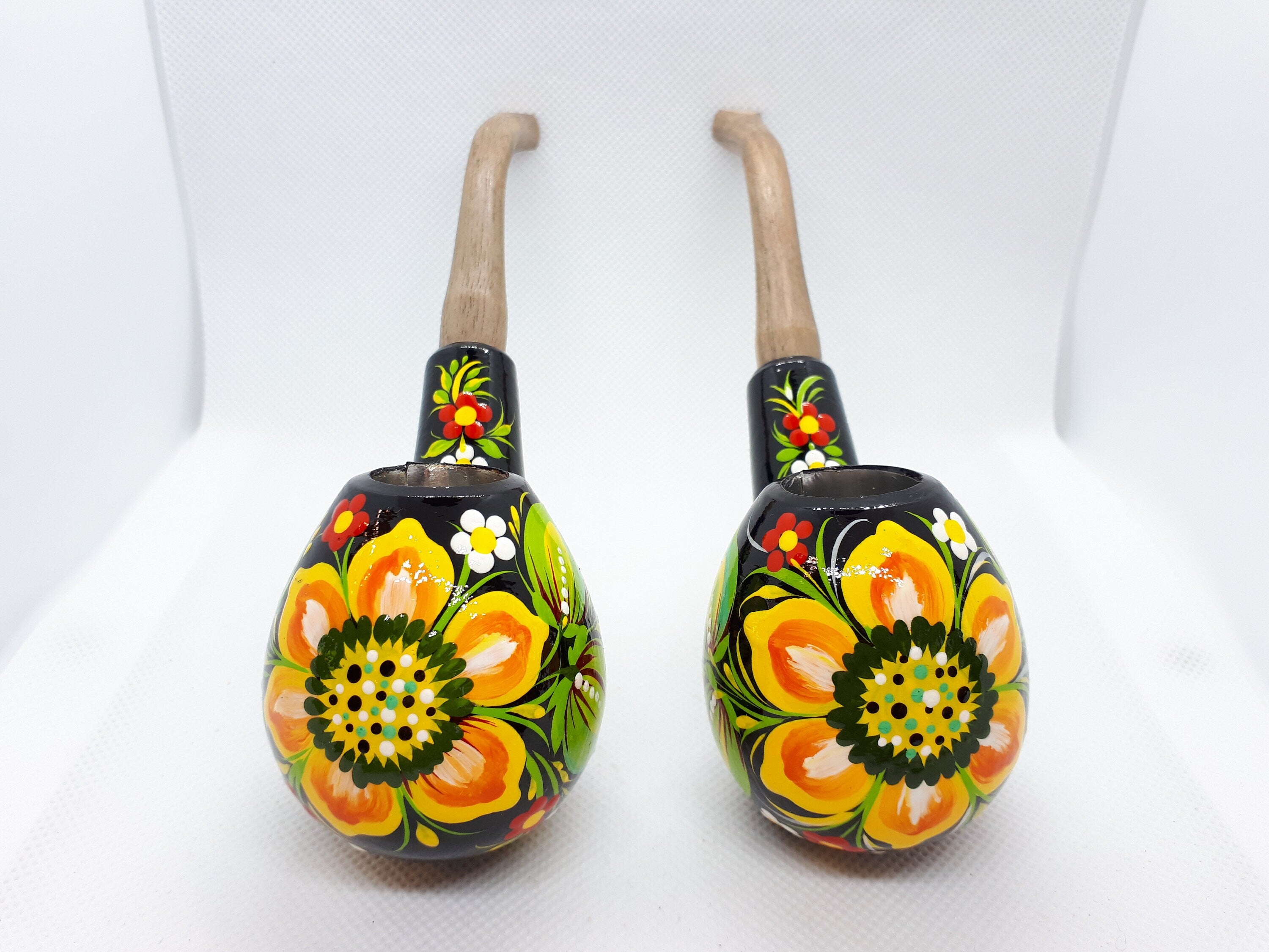 Painted Wooden Sunflower Smoking Pipe - Tobacco Pipe with Ukrainian Folk Art Petrykivka