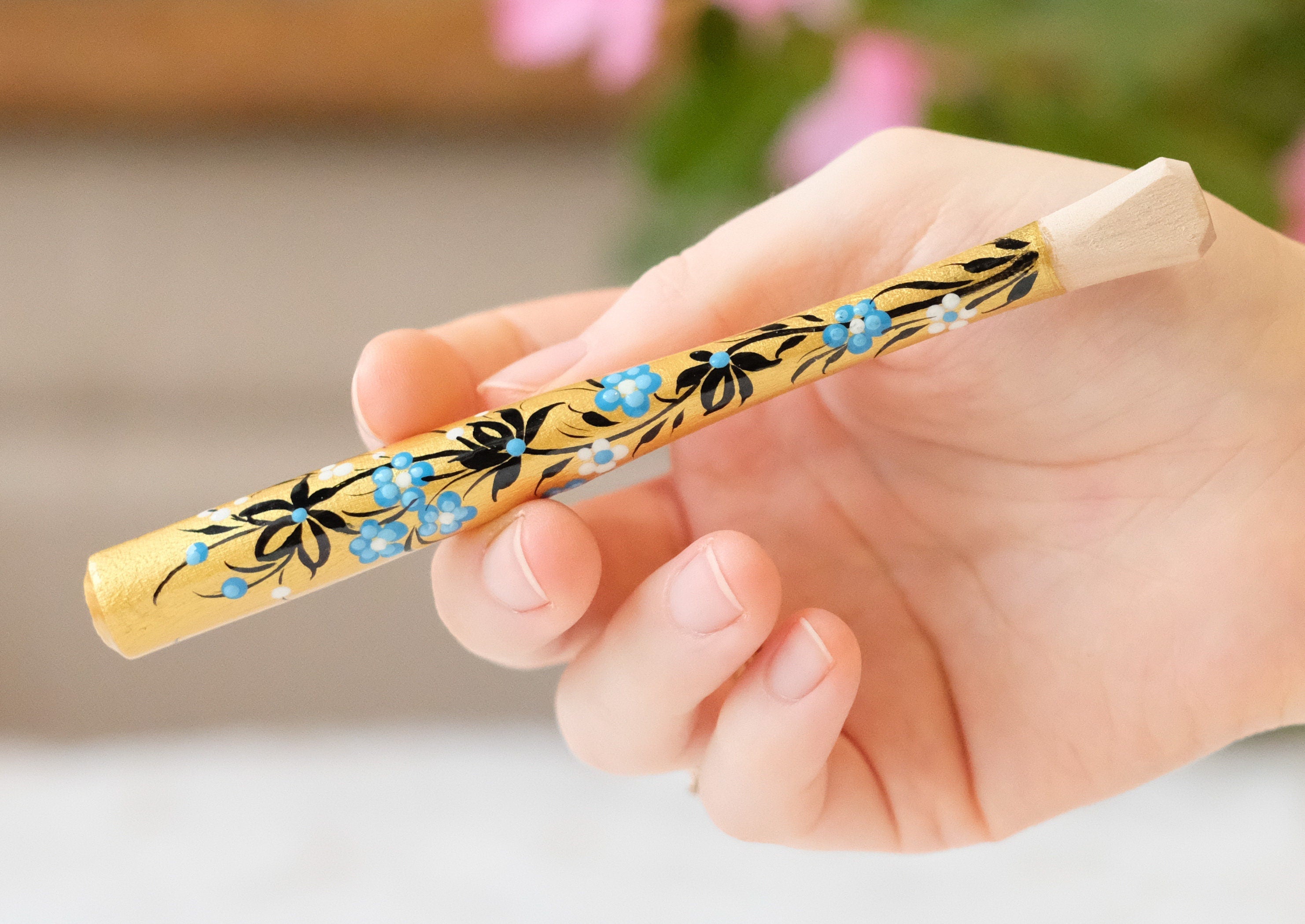 Painted Wooden Regular Cigarette Holder - Golden Flower Mouthpiece with Ukrainian Folk Art Petrykivka