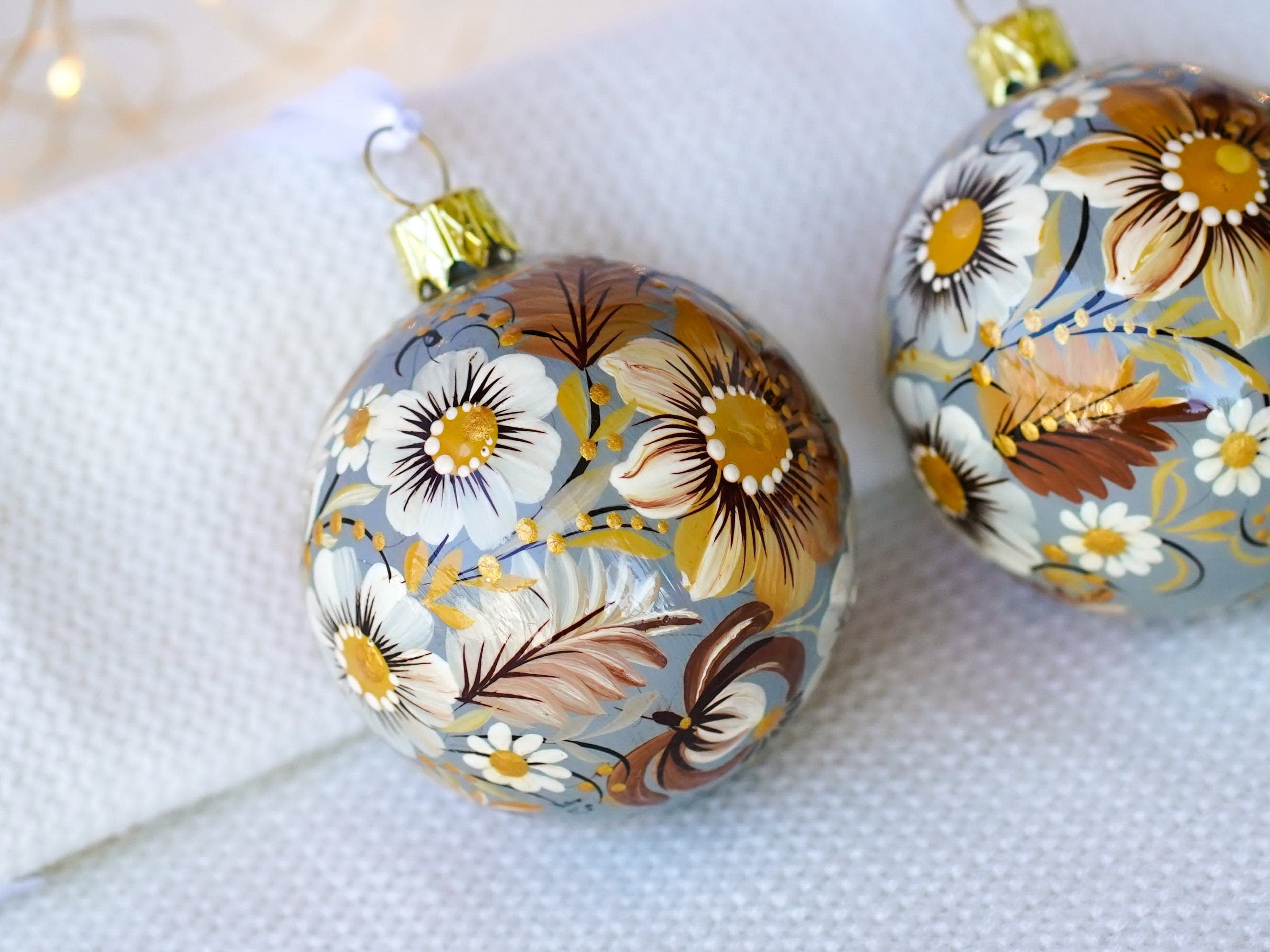 Set of 2Hhand-painted Christmas ornaments, Gift-wrapped